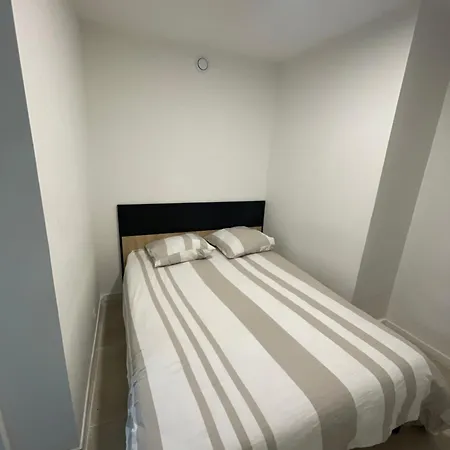 Maisonnette De * Annet-sur-Marne